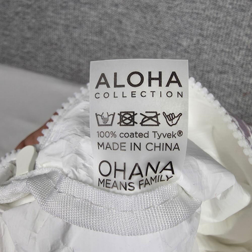 ALOHA COLLECTION x VUORI BELT BAG - COATED TYVEK - LAVENDER PRINT - 8.5" - Picture 6 of 11